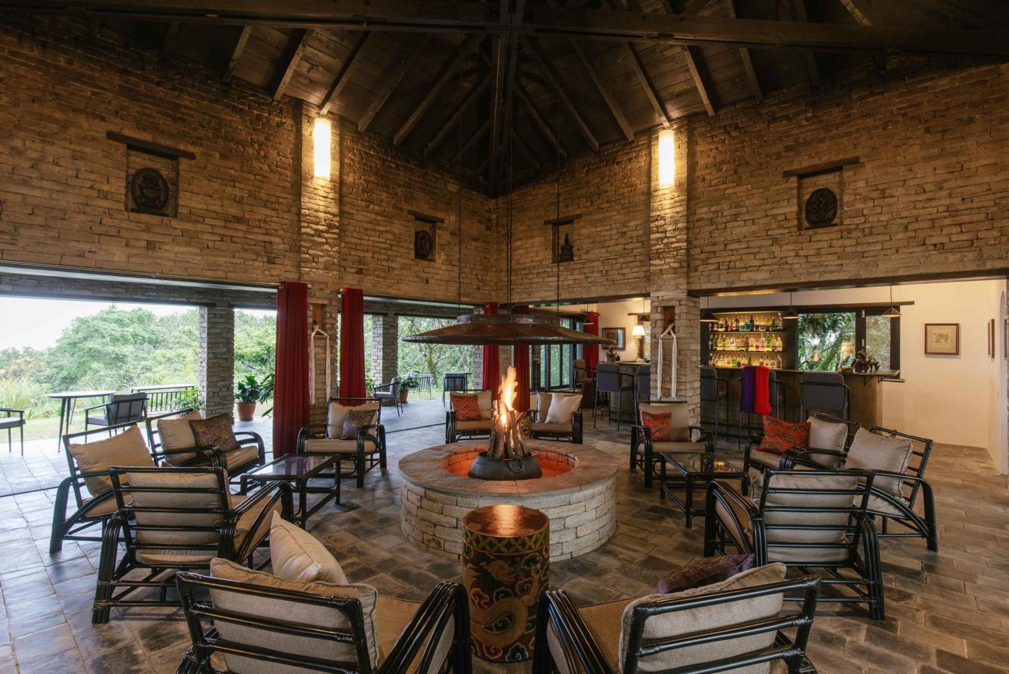Tiger Mountain Pokhara Lodge Экстерьер фото