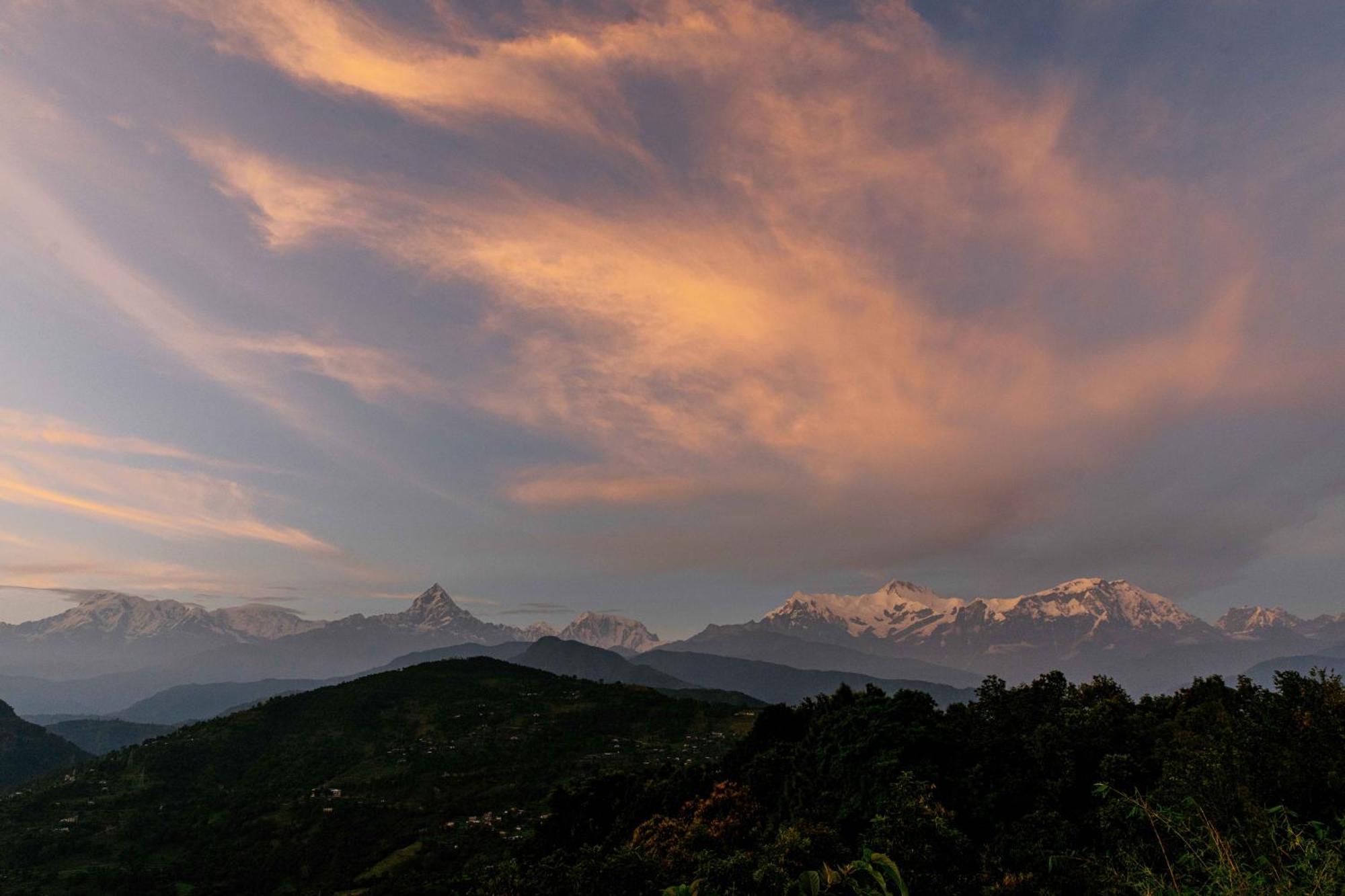 Tiger Mountain Pokhara Lodge Экстерьер фото
